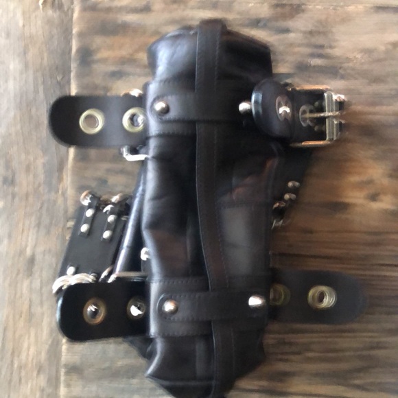 Chloe Shoulder Bag - Picture 6 of 6